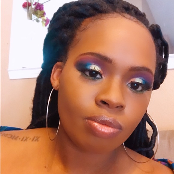 Meet your Posher, Shannon - Picture 5 of 8